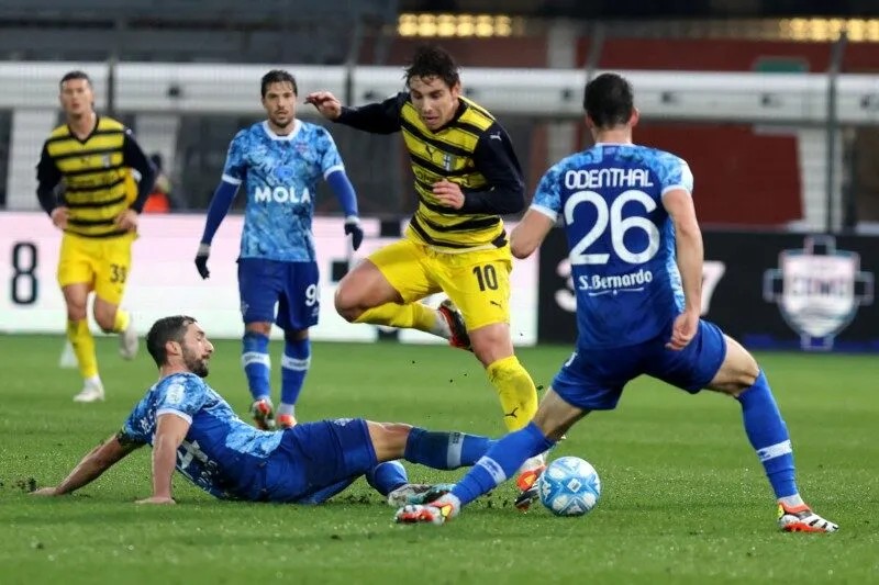 Soi kèo Parma vs Como vòng 8 giải Serie A 1 soi-keo-parma-vs-como-20h-25-10-1