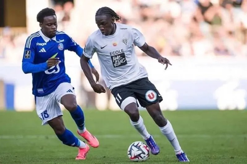 Soi kèo RC Strasbourg Alsace vs AJ Auxerre vòng 10 giải Ligue 1 3 soi keo rc strasbourg alsace vs aj auxerre 3h05 30 10 3