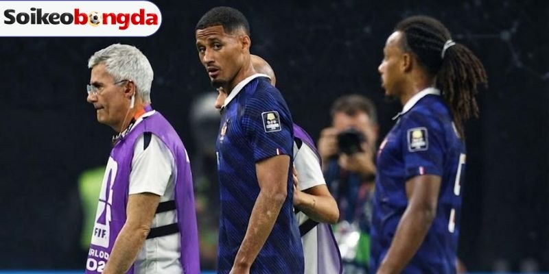 Saliba chấn thương khiến Pháp và Arsenal chịu tổn thất lớn